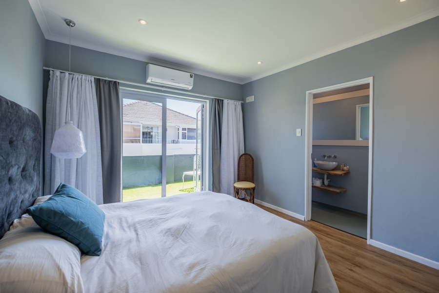 To Let 3 Bedroom Property for Rent in Sea Point Western Cape